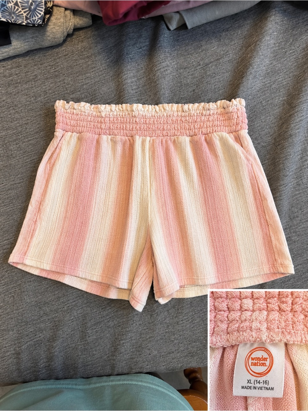 wonder nation Pink & Cream Striped Smocked-Waist Shorts